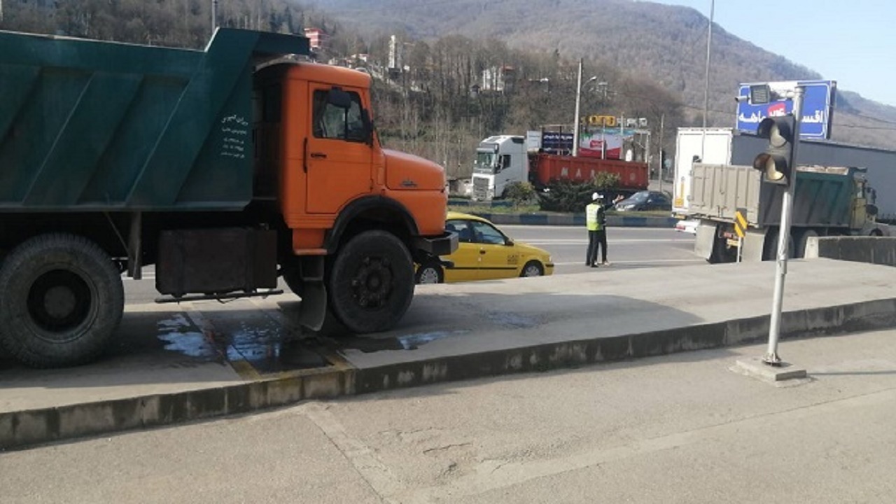ثبت بیش از ۲۴ هزار تخلفات اضافه تناژ ناوگان باری در مازندران 