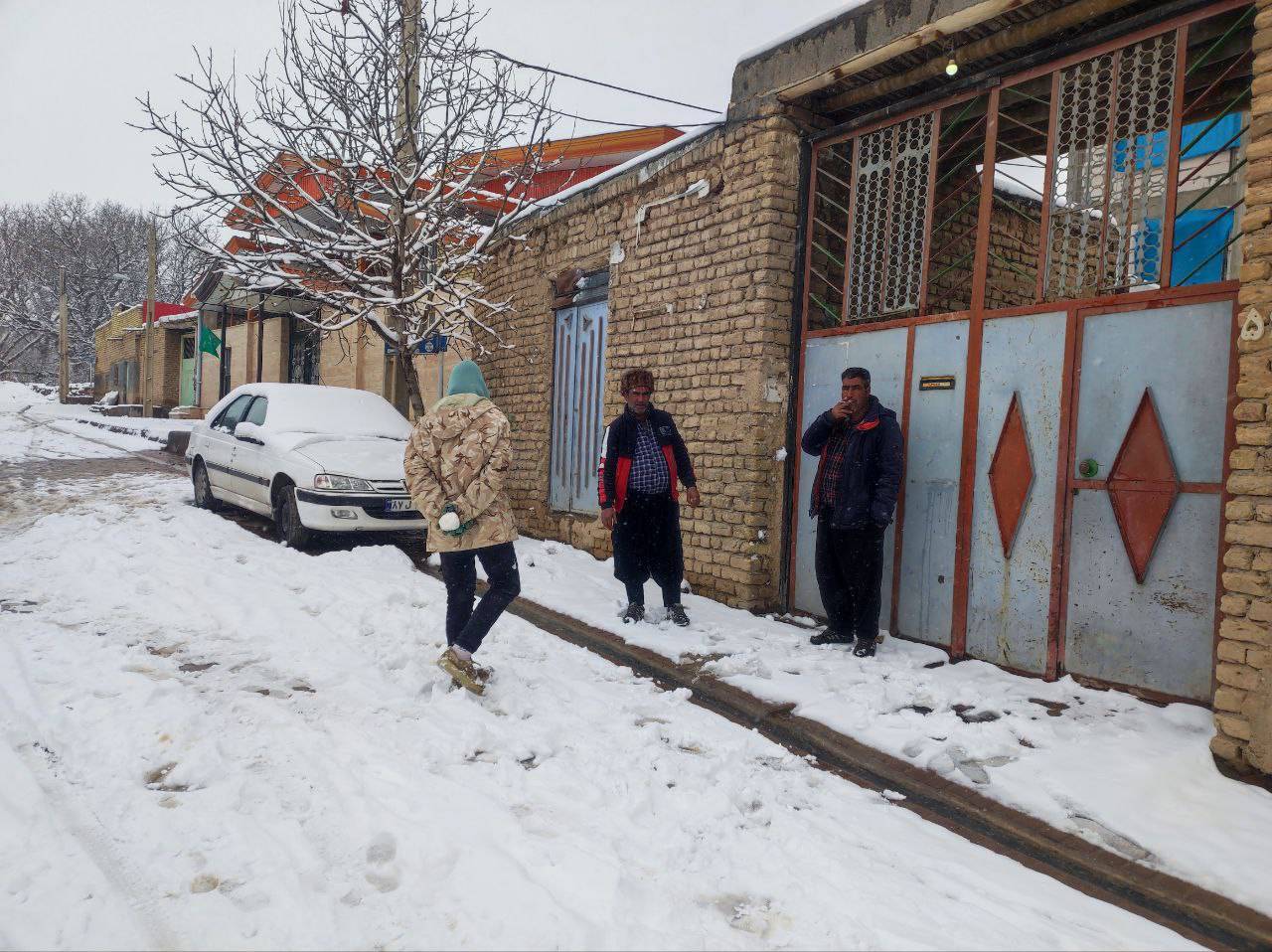 برف بازی در روستای توآباد قزوین