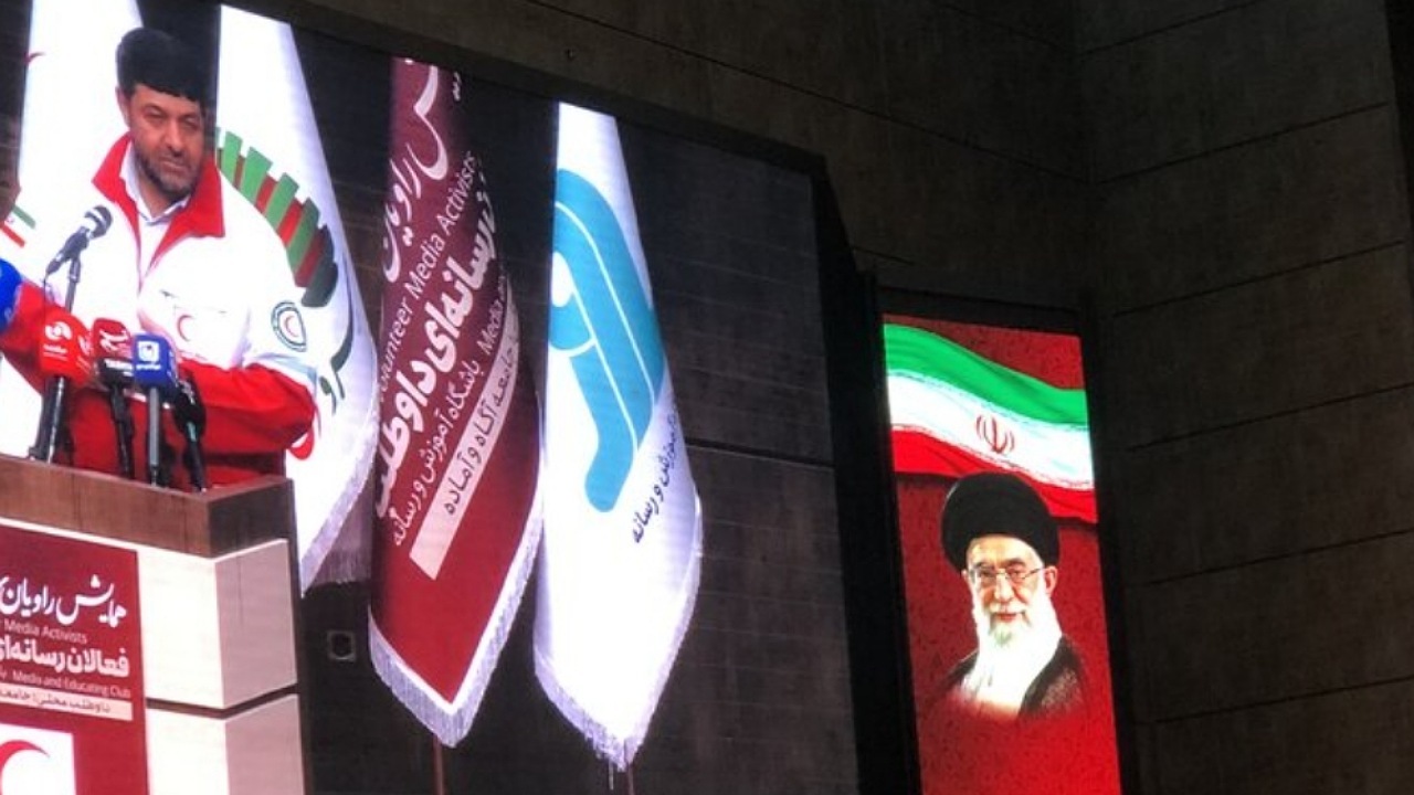 کولیوند: تکلیف داریم که ایرانیان را قوی نشان دهیم