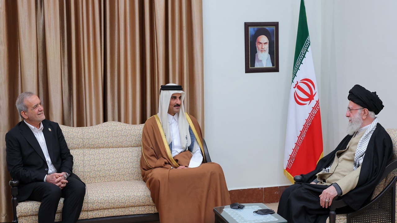 رهبر معظم انقلاب: منتظر اقدام قطر برای بازگرداندن مطالبات ایران هستیم