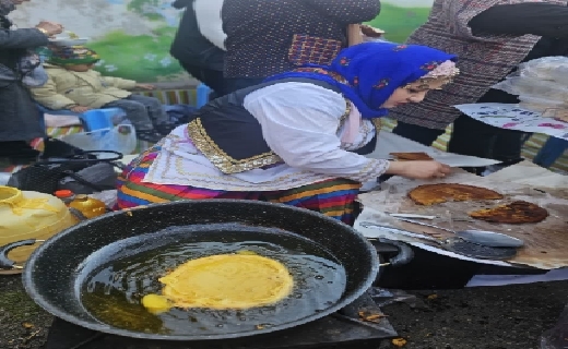 برپایی دهمین جشنواره رشته خشکار در طاهر گوراب + عکس برپایی دهمین جشنواره رشته خشکار در طاهر گوراب + عکس