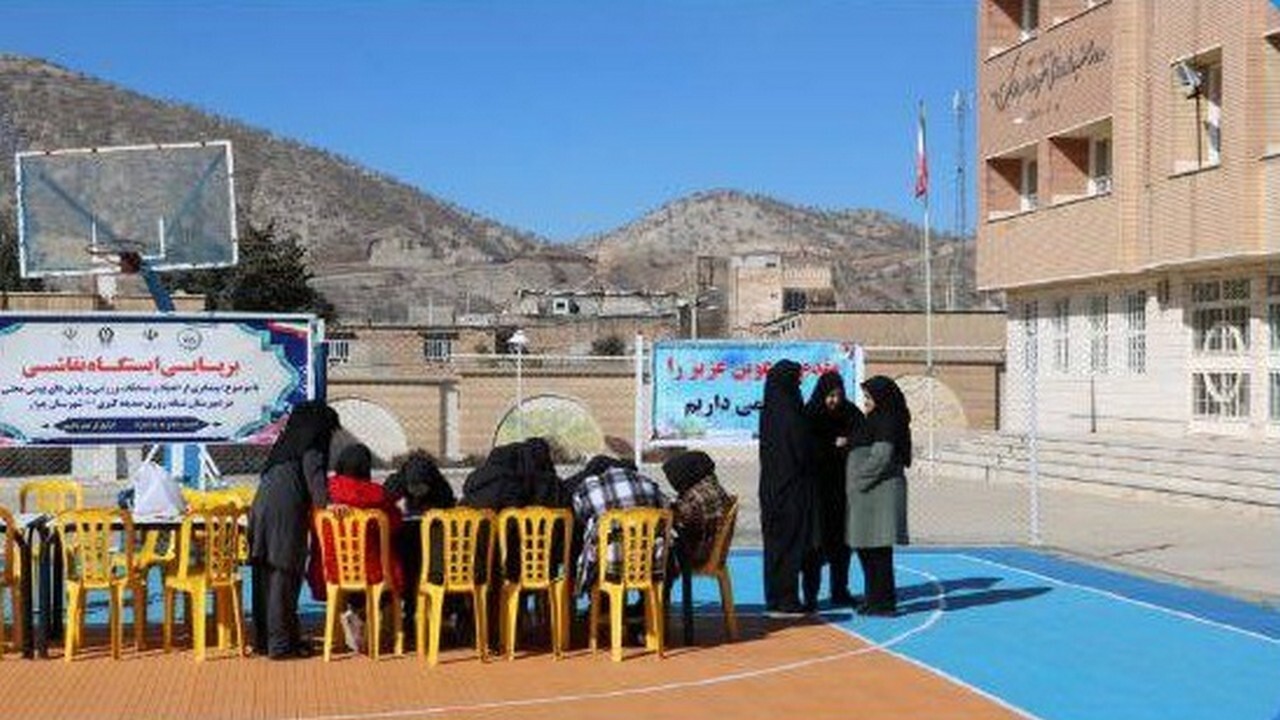 برپایی ایستگاه نقاشی و بازی‌های بومی و محلی در شهرستان چوار