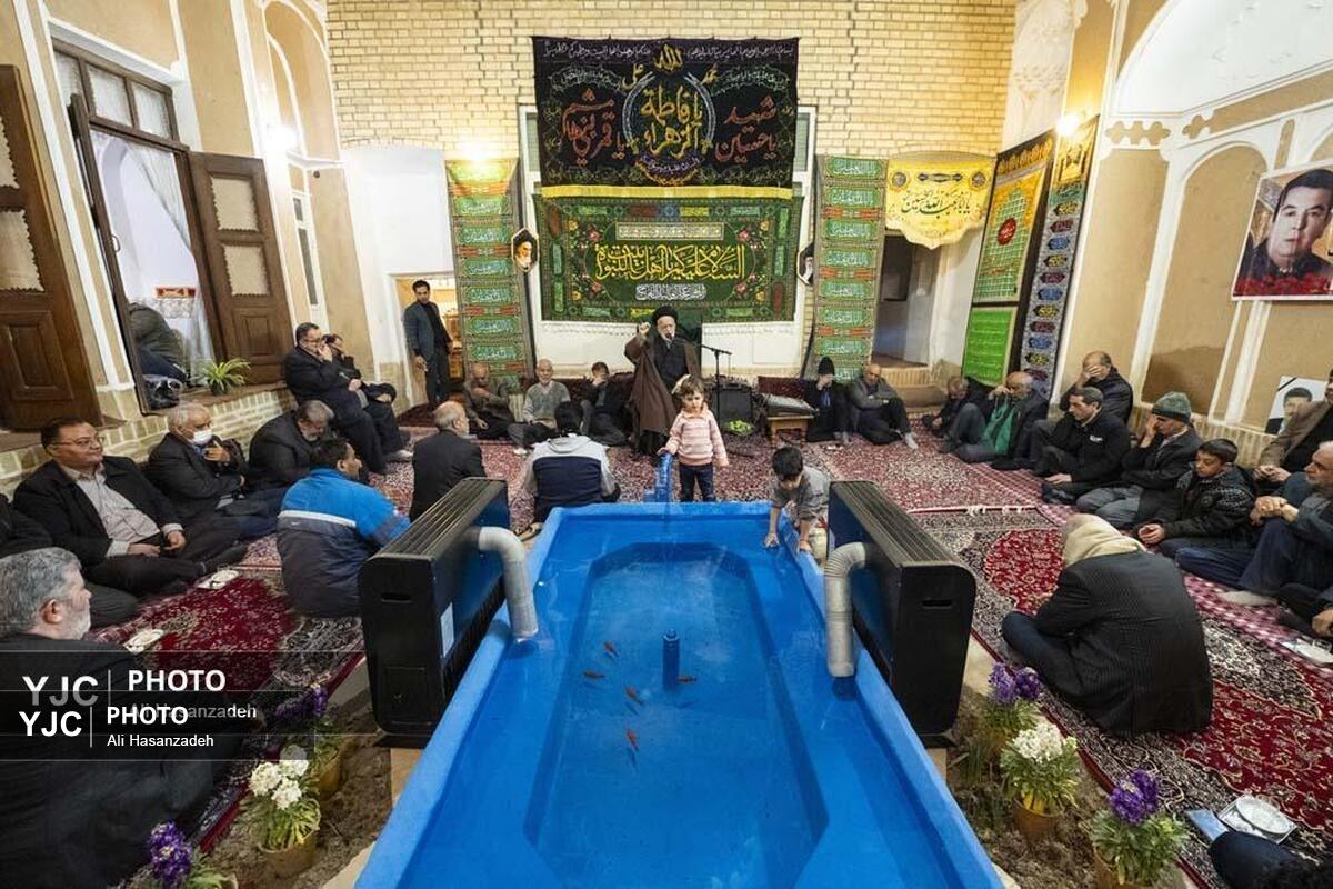 به وقت افطار در کوچه گلچینان یزد