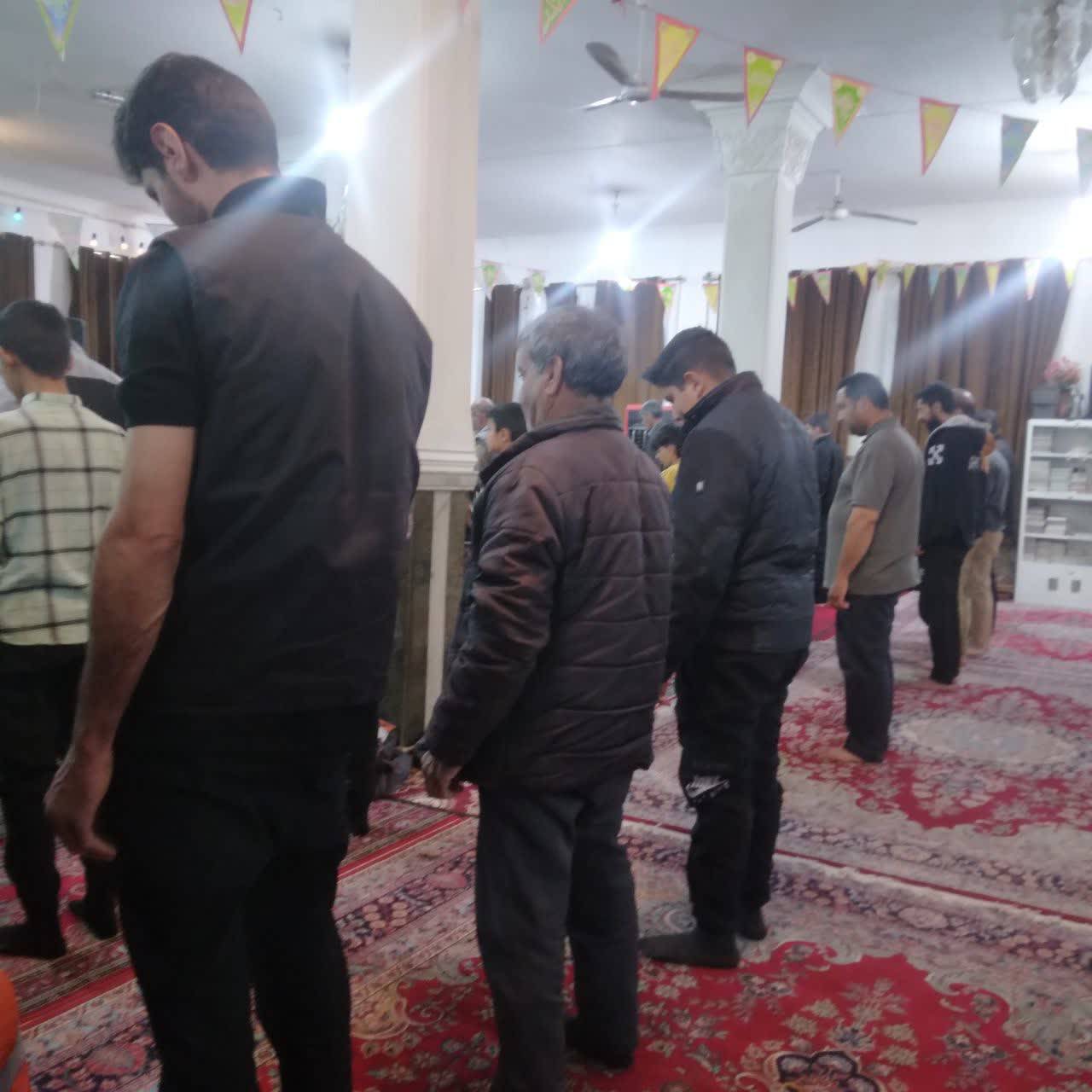 اقامه نماز مغرب و عشا در شهرستان کاظم آباد