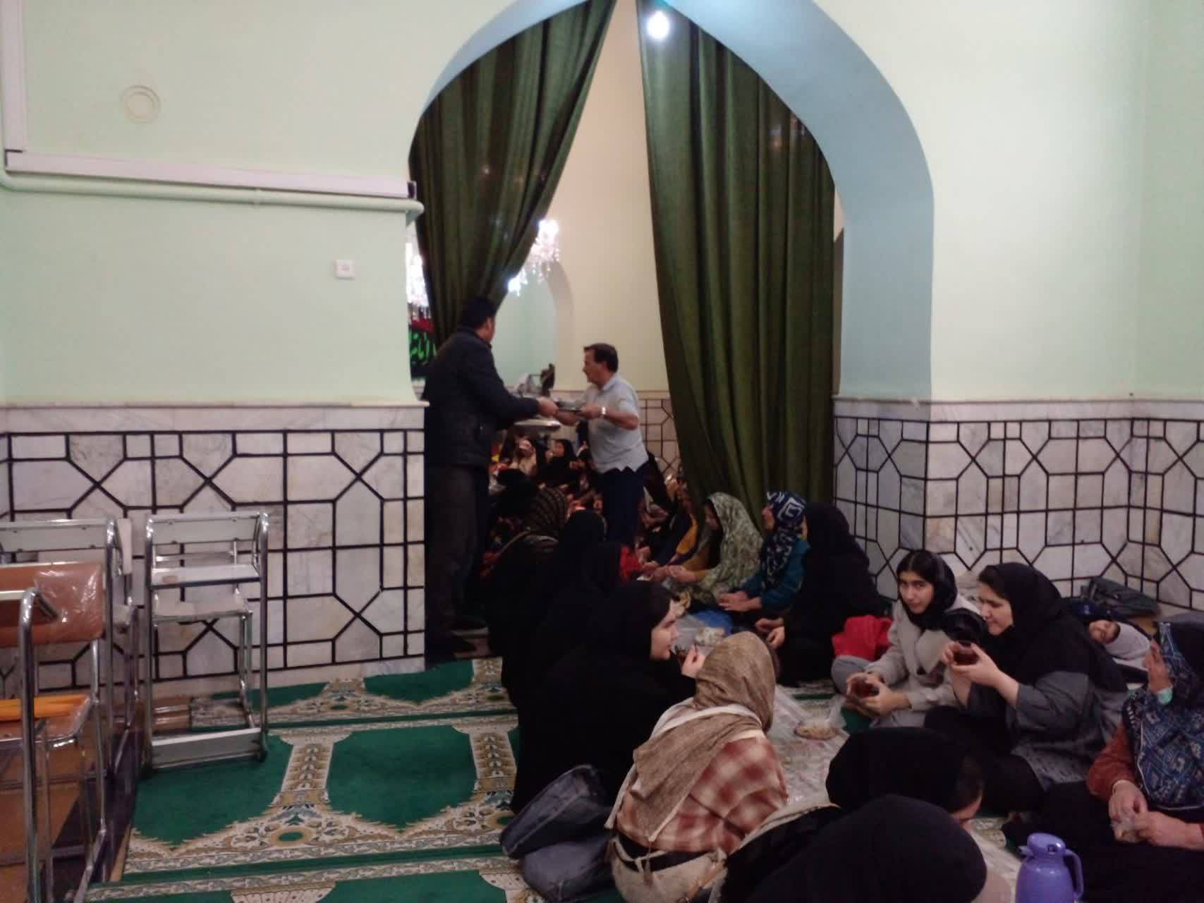 پهن شدن سفره ضیافت الهی در نیشابور در شب&zwnj;های ماه مبارک رمضان