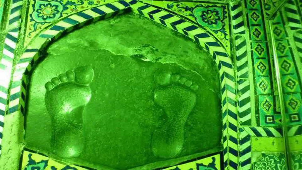 گزارش تصویری از قدمگاه امام رضا (ع) در نیشابور + عکس و فیلم