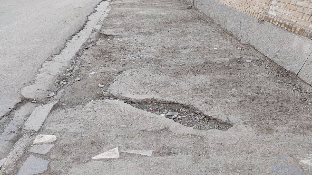 گزارش تصویری از پیاده راه فرسوده در همدان