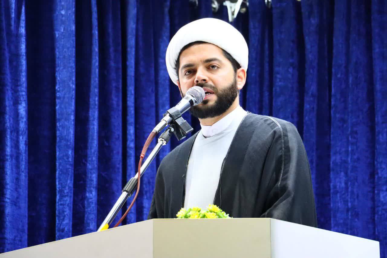 اقامه نماز جمعه در ماهدشت به روایت تصاویر