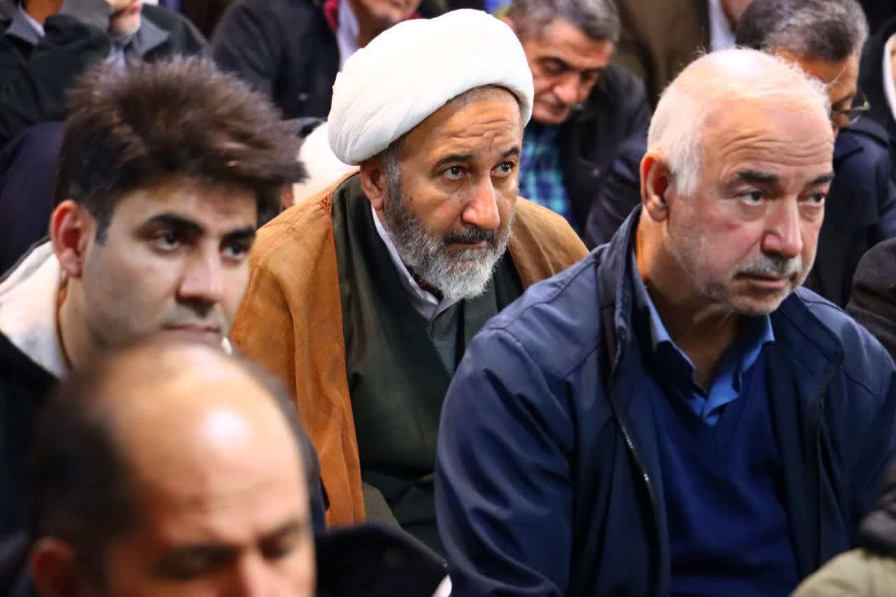 اقامه نماز جمعه در ماهدشت به روایت تصاویر