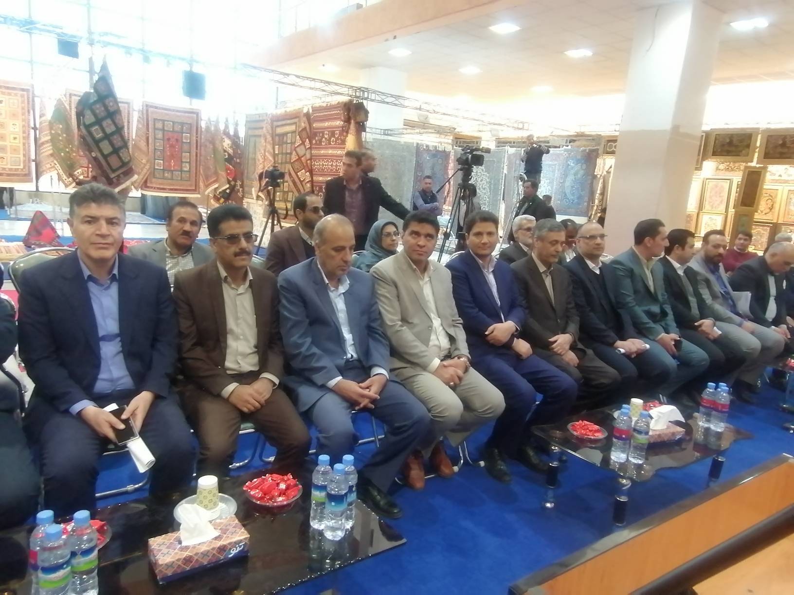 فرش دستباف کرمان نمایشگاهی از رنگ&zwnj;ها وعاشقانه&zwnj;ها