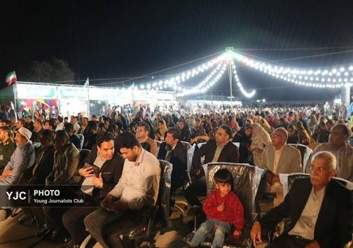 گزارش تصویری از جشنواره گوجه فرنگی در کهورستان گزارش تصویری از جشنواره گوجه فرنگی در کهورستان