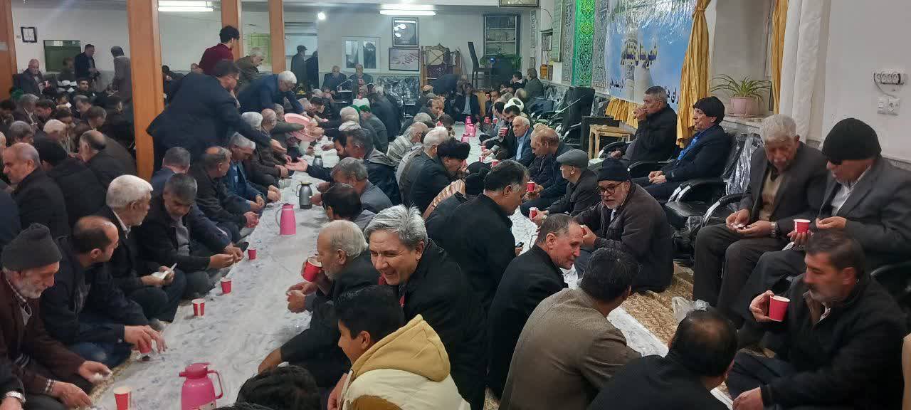 پهن شدن سفره افطاری