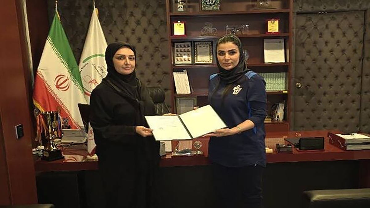 رکاب زنی از اردبیل تا خرمشهر به یاد شهدا + فیلم