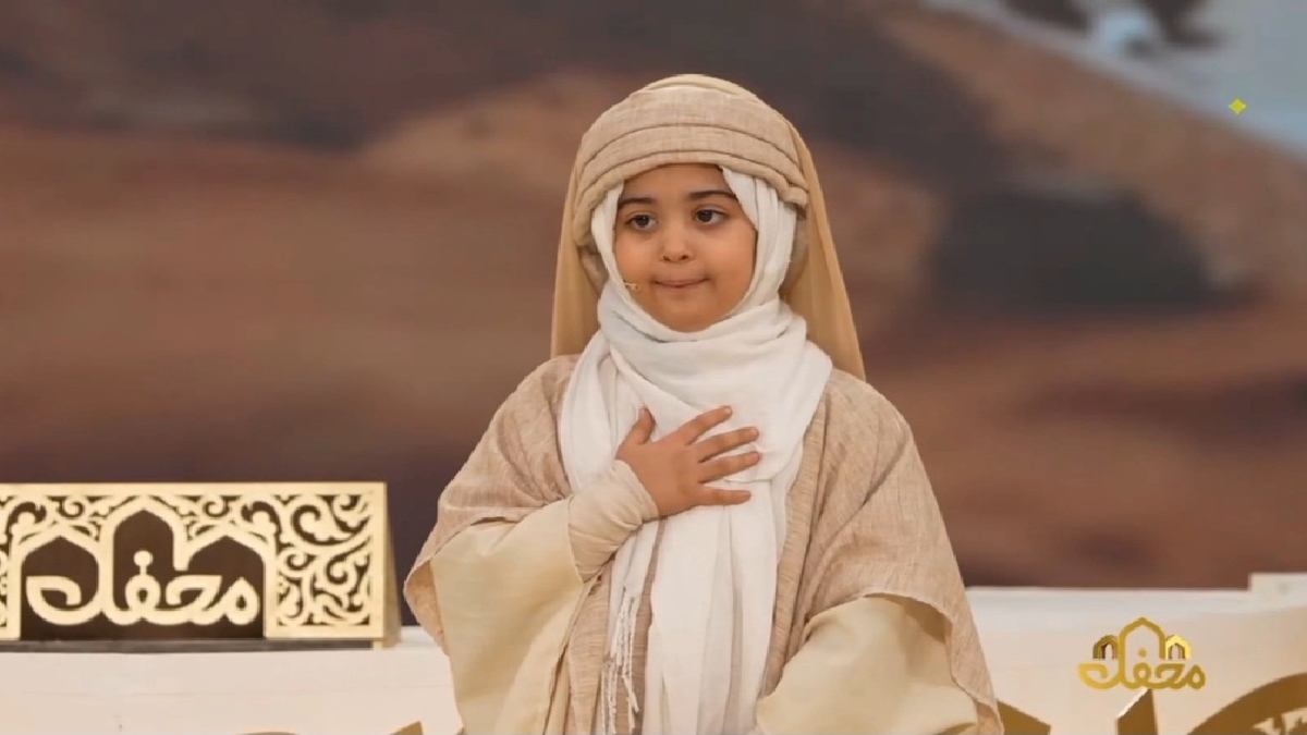 معجزه آیه قرآن در طوفان خلیج فارس بر روی ناوچه قهرمان رستمی + فیلم