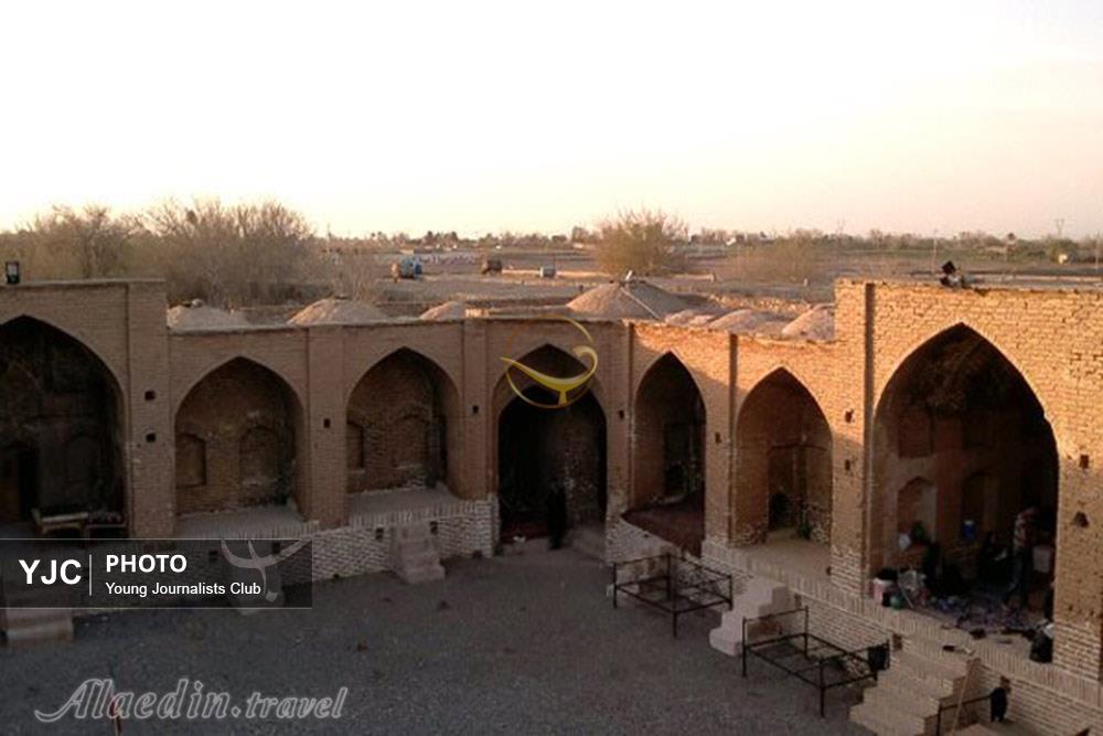 کاروانسرای دیر گچین قم؛ جایی که زمان متوقف شده است