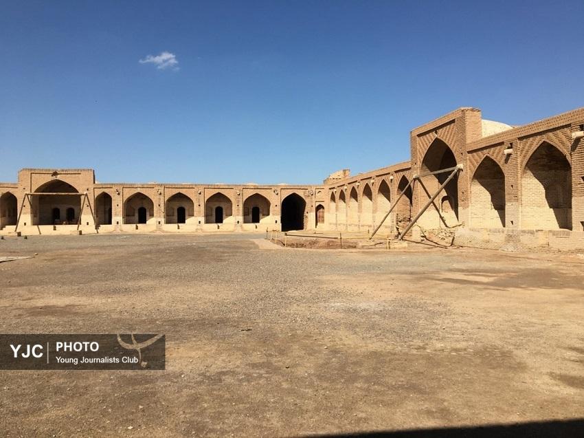 کاروانسرای دیر گچین قم؛ جایی که زمان متوقف شده است