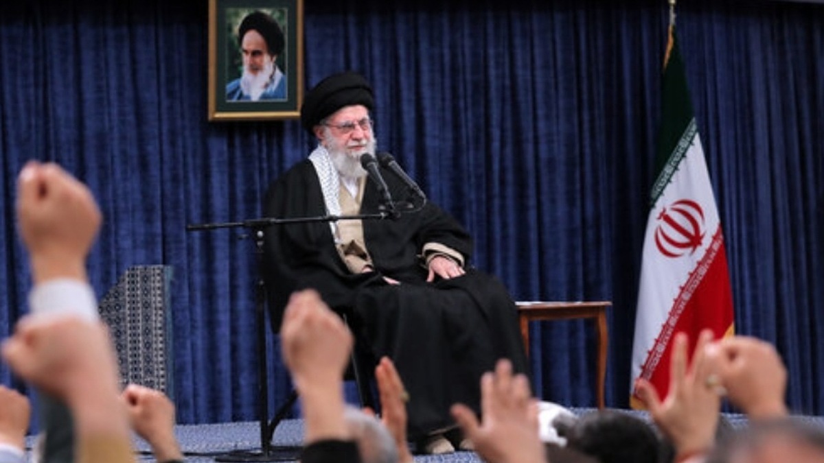 شرح حدیث پیامبر (ص) خطاب به امام علی (ع) درباره نشانه‌های ظالم توسط رهبر معظم انقلاب + فیلم