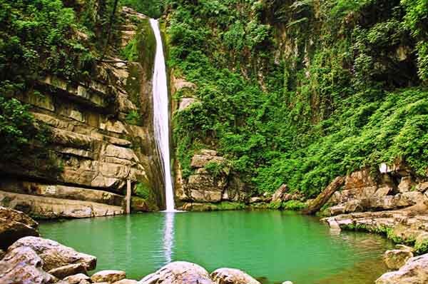 آبشار&zwnj;های گلستان، مقصدی رویایی برای عاشقان طبیعت گردی