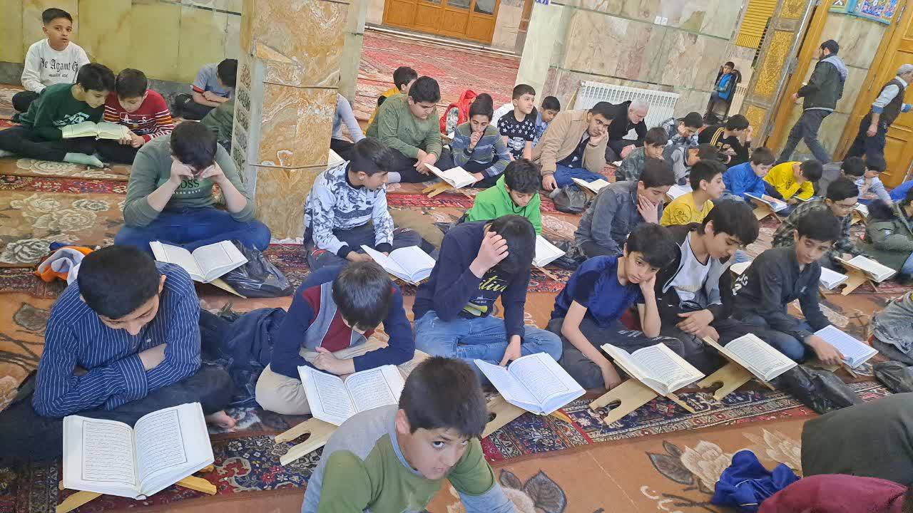 تلاوت قرآن کریم در خوی