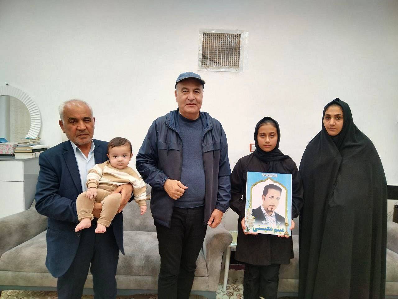 مدیر عامل معدنجوی طبس از خانواده جانباختگان حادثه معدن بازدید کرد