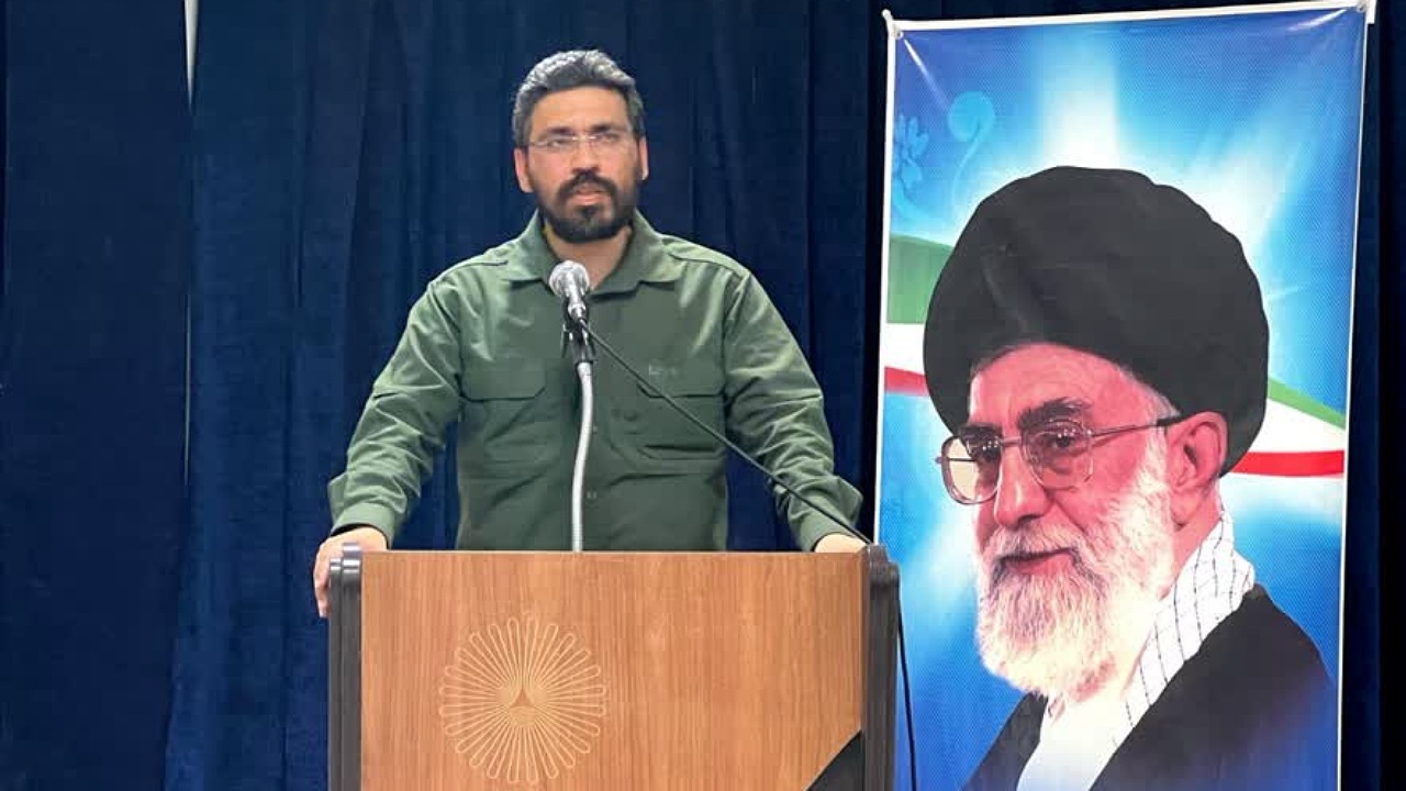 ترویج فرهنگ ایثار و شهادت؛ وظیفه دانشگاه در شکل‌دهی به هویت دانشجویان/ وجود ۳۰ شهید دانشجو نمایانگر روحیه مقاومت و فداکاری