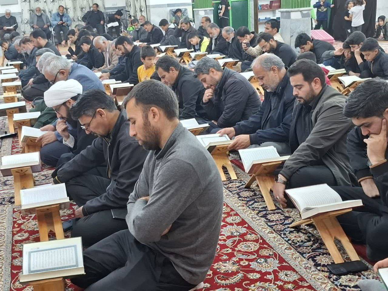 محفل انس با قرآن کریم در روستای ملوند