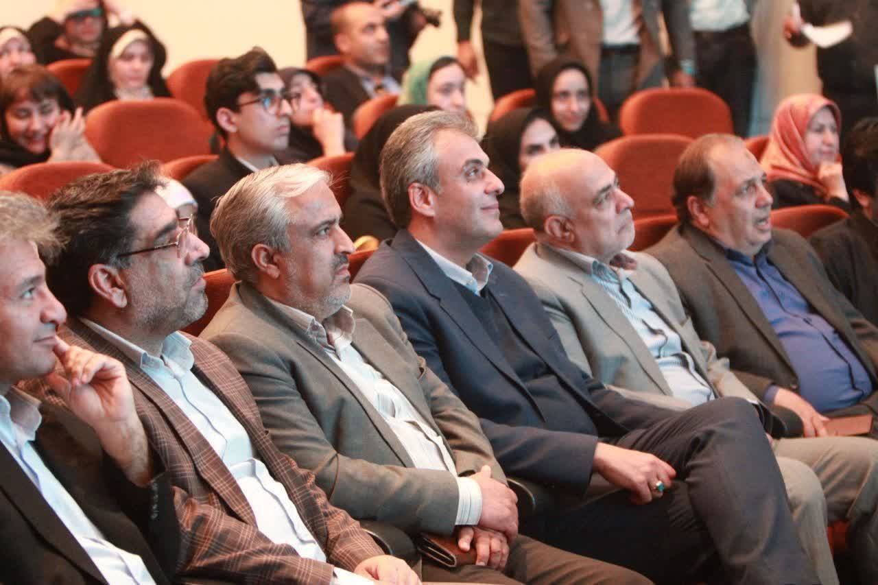 آیین از ۳۷ جوان برتر در کرمان + تصاویر