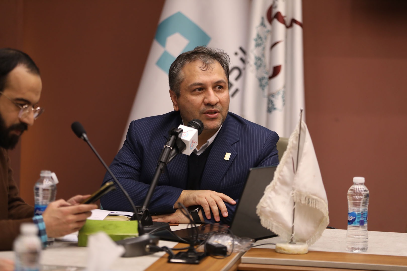 دکتر علی رهبر