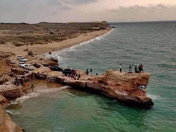 غار بنود کجاست؟ غار بنود کجاست؟