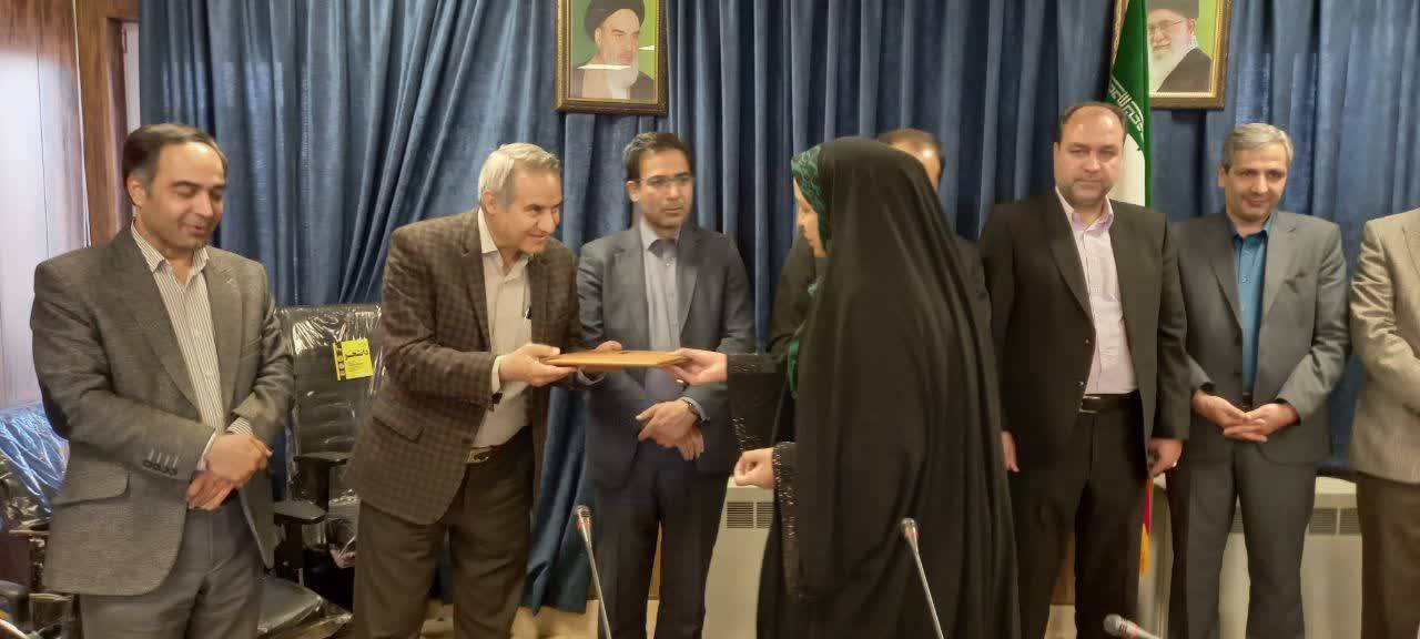 مراسم تجلیل از خبرنگاران در حوزه عرضه حوزه ریاست