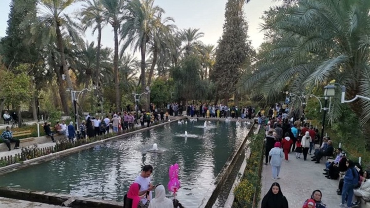 بیانات رهبر معظم انقلاب درباره شکست آمریکا در طبس + فیلم