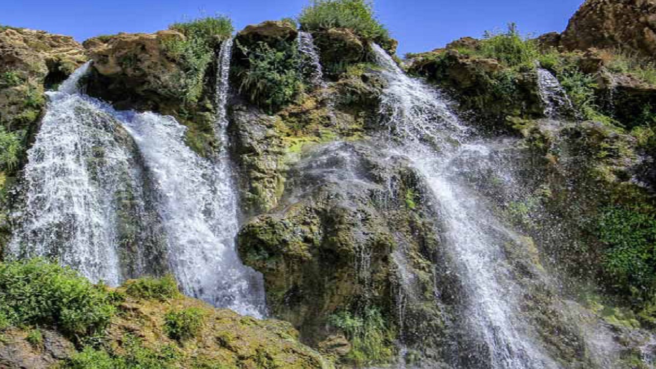 نوروز گردی در سرزمین چهار فصل ایران نوروز گردی در سرزمین چهار فصل ایران