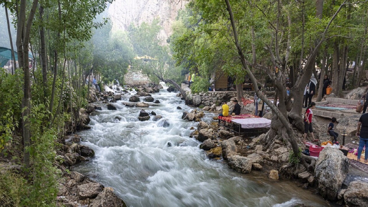 نوروز گردی در سرزمین چهار فصل ایران نوروز گردی در سرزمین چهار فصل ایران