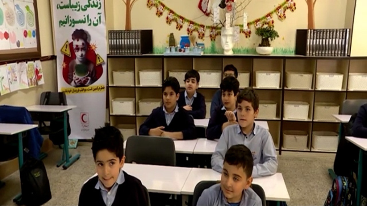 پیشگیری از حوادث چهارشنبه سوری با آموزش ایمنی و آگاهی‌سازی در مدارس + فیلم