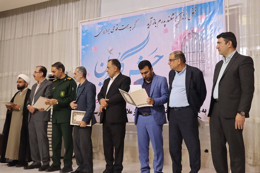 گوشه&zwnj;هایی از مراسم جشن گلریزان در لارستان