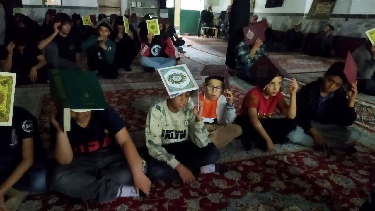 شب زنده داری اهالی روستای ده محمد در شب نوزدهم