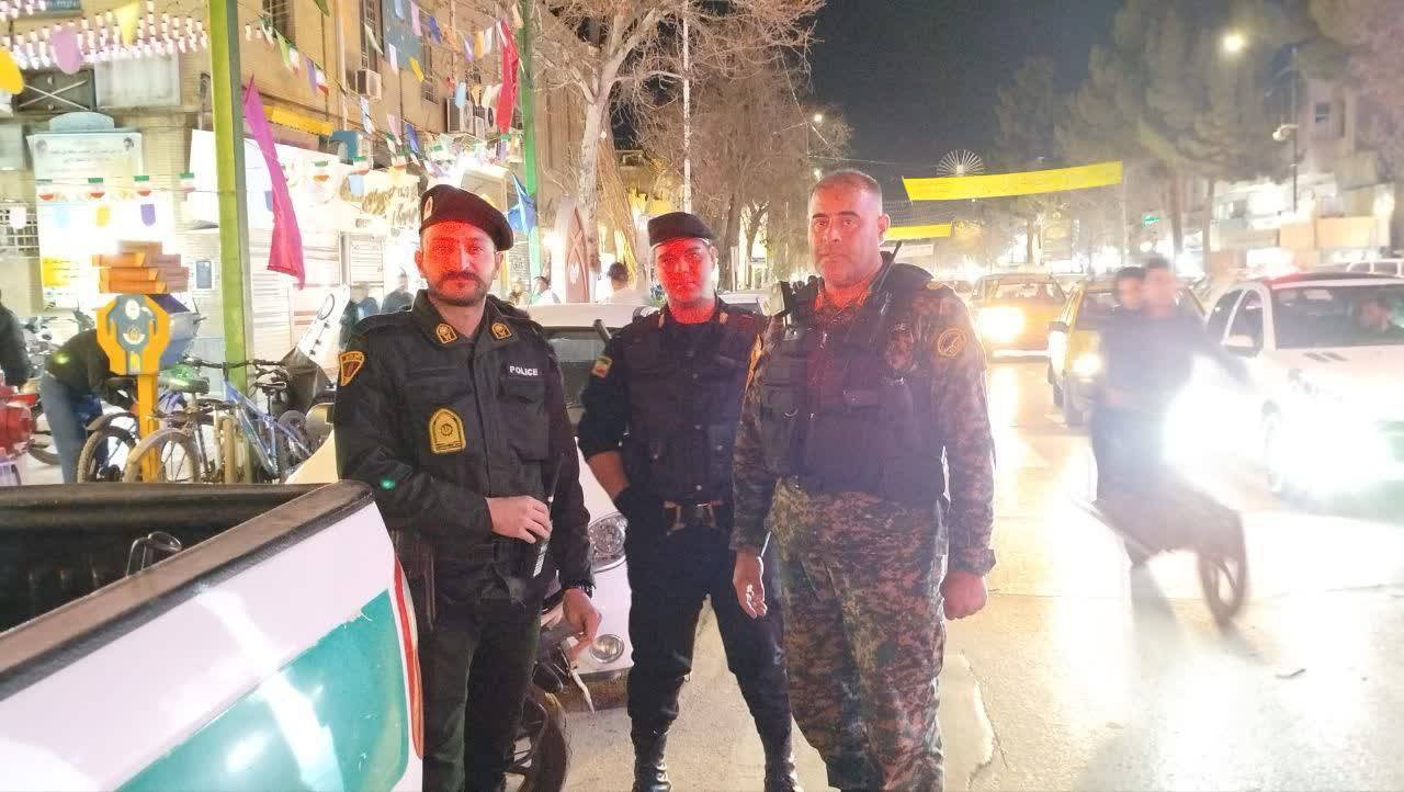حضور نیرو&zwnj;های انتظامی و پلیس راهور در نیشابور جهت تامین نظم و امنیت مراسم شب قدر