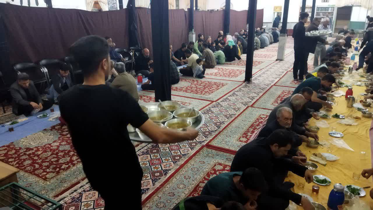 پهن شدن اطعام علوی همزمان با شب نوزدهم ماه مبارک رمضان