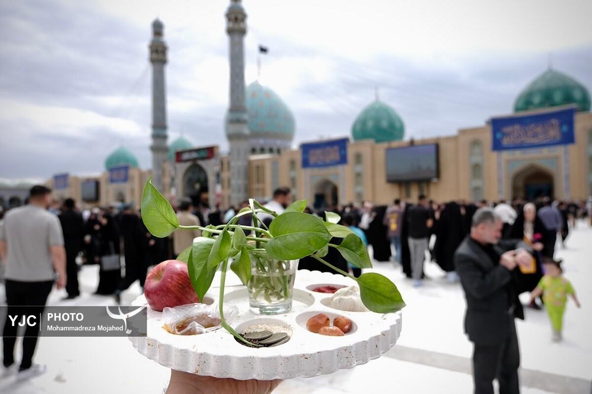 لحظه سال تحویل ۱۴۰۵ در حرم مطهر امام رضا (ع)