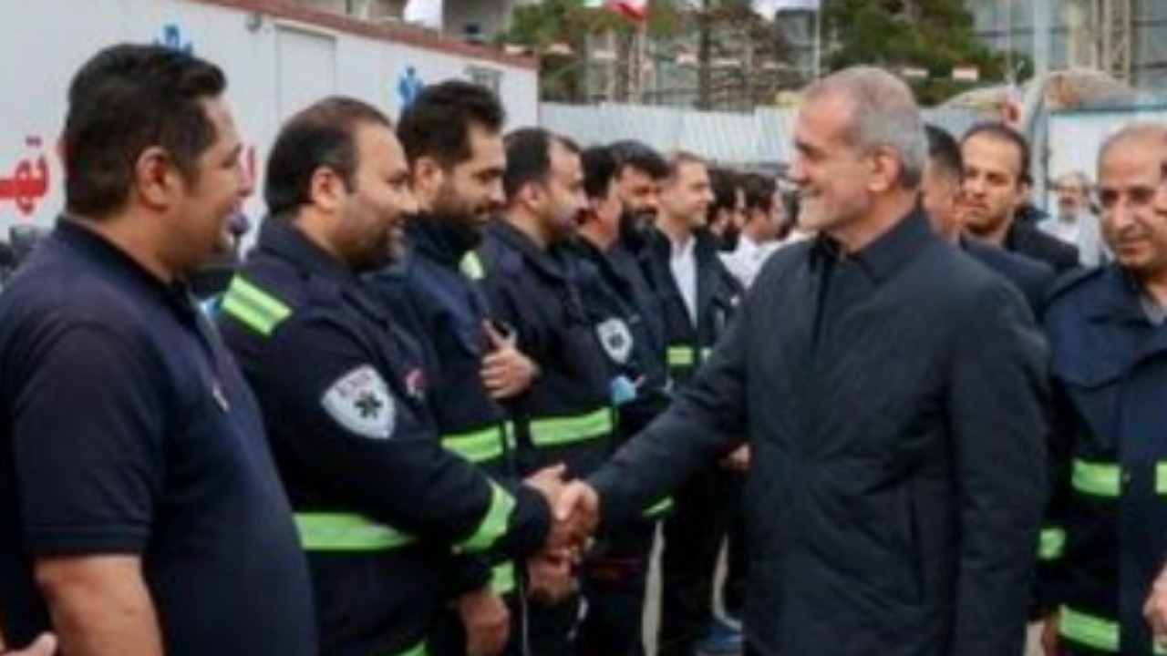 بازدید سرزده رئیس‌جمهور از ایستگاه سلامت نوروزی اورژانس تهران