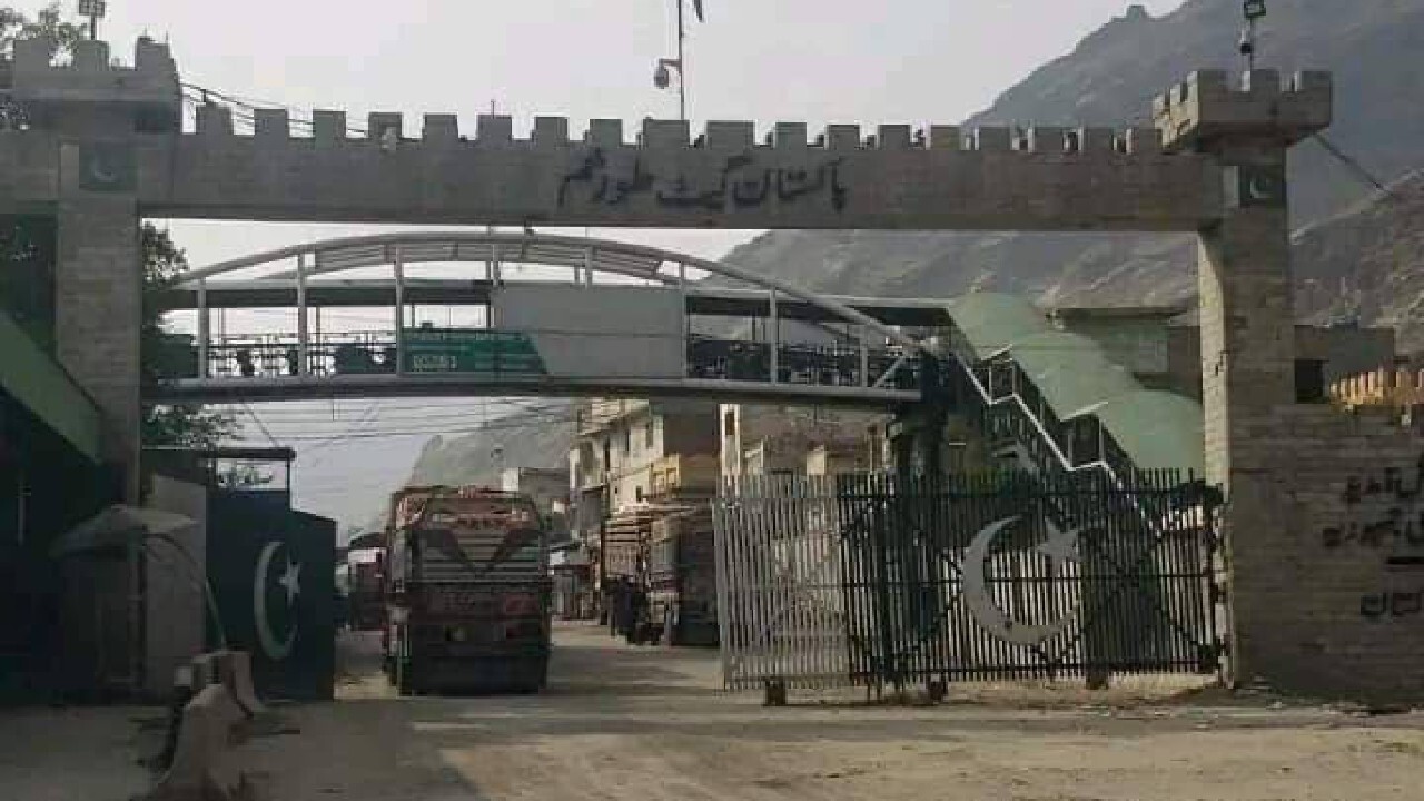 گذرگاه تورخم مسدود شد