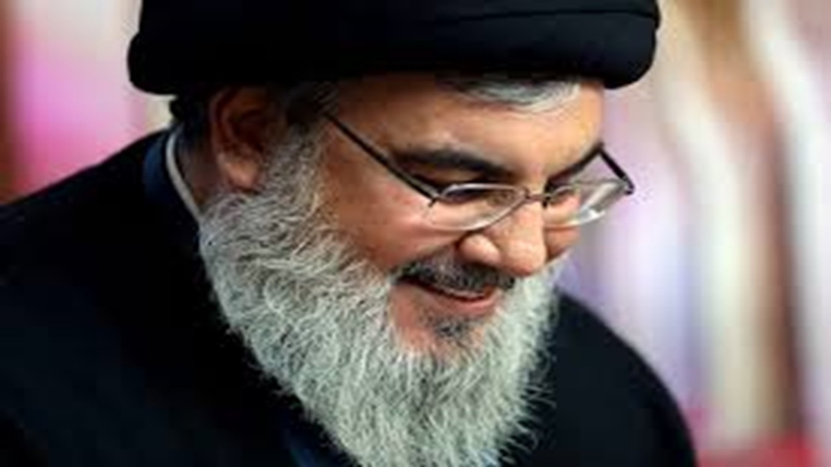 تصاویری از جمعیت پشت درهای ورزشگاه محل تشییع