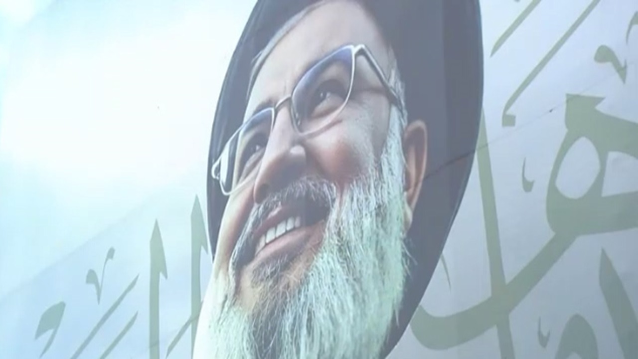حضور حماسی و باشکوه مردم در مراسم تشییع شهیدان مقاومت + فیلم