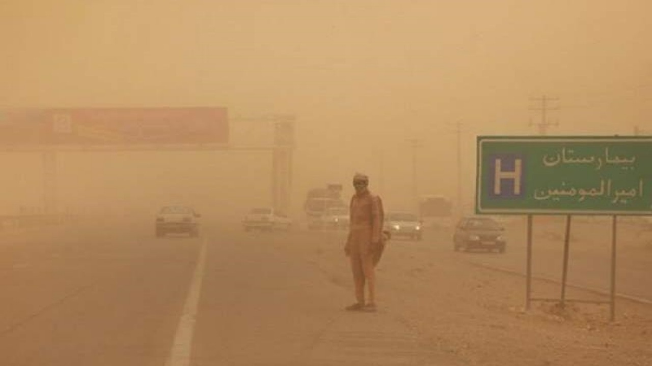 طوفان و گردو خاک شدید در سیستان