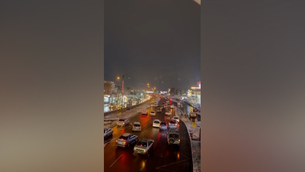 نمای زمستانی دریاچه گهر لرستان + فیلم