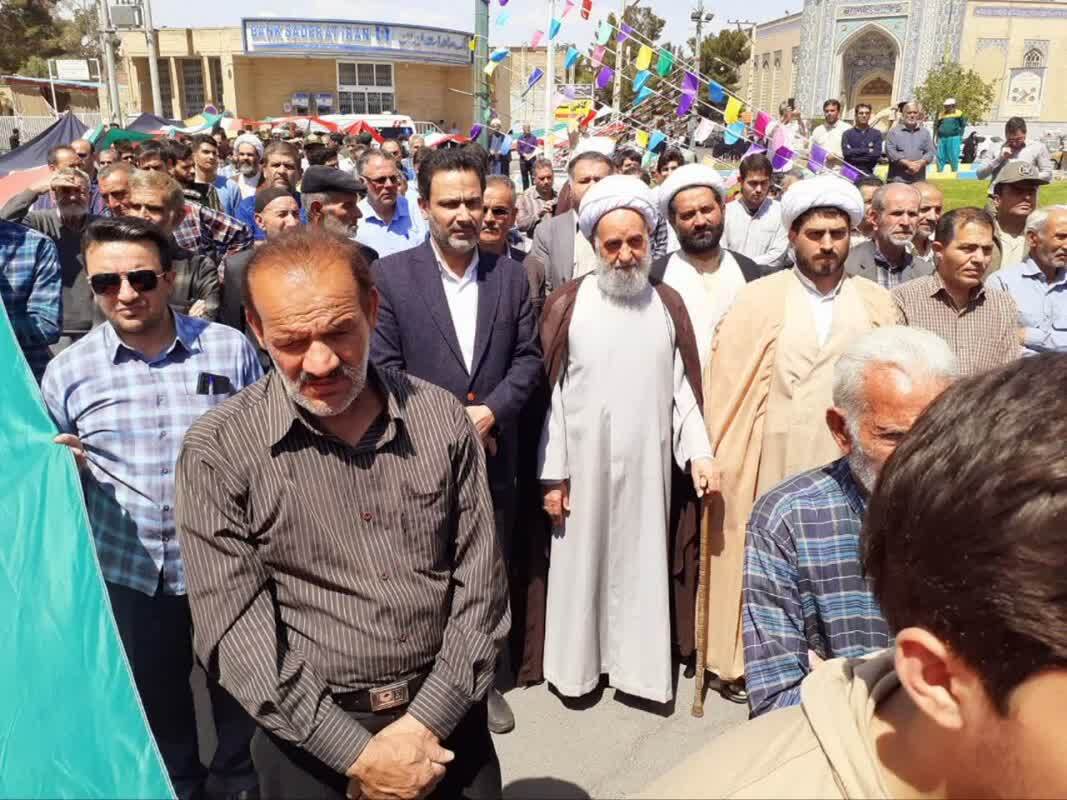 برگزاری مراسم راهپیمایی در آران و بیدگل به منظور حمایت از سپاه پاسداران