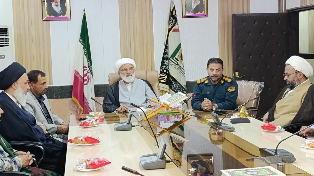 پلیس در پی عملیات آزادسازی گروگان آبادانی تجلیل شد
