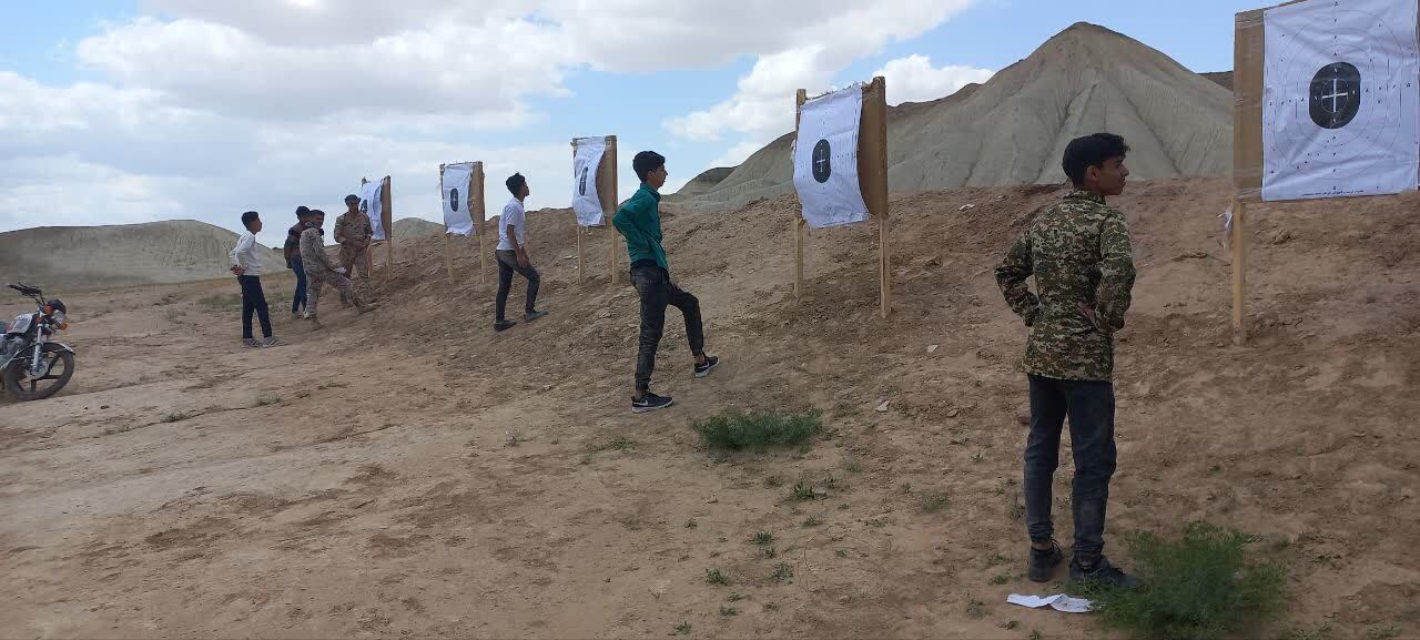 اردوی دانش آموزان پسر در صالح آباد