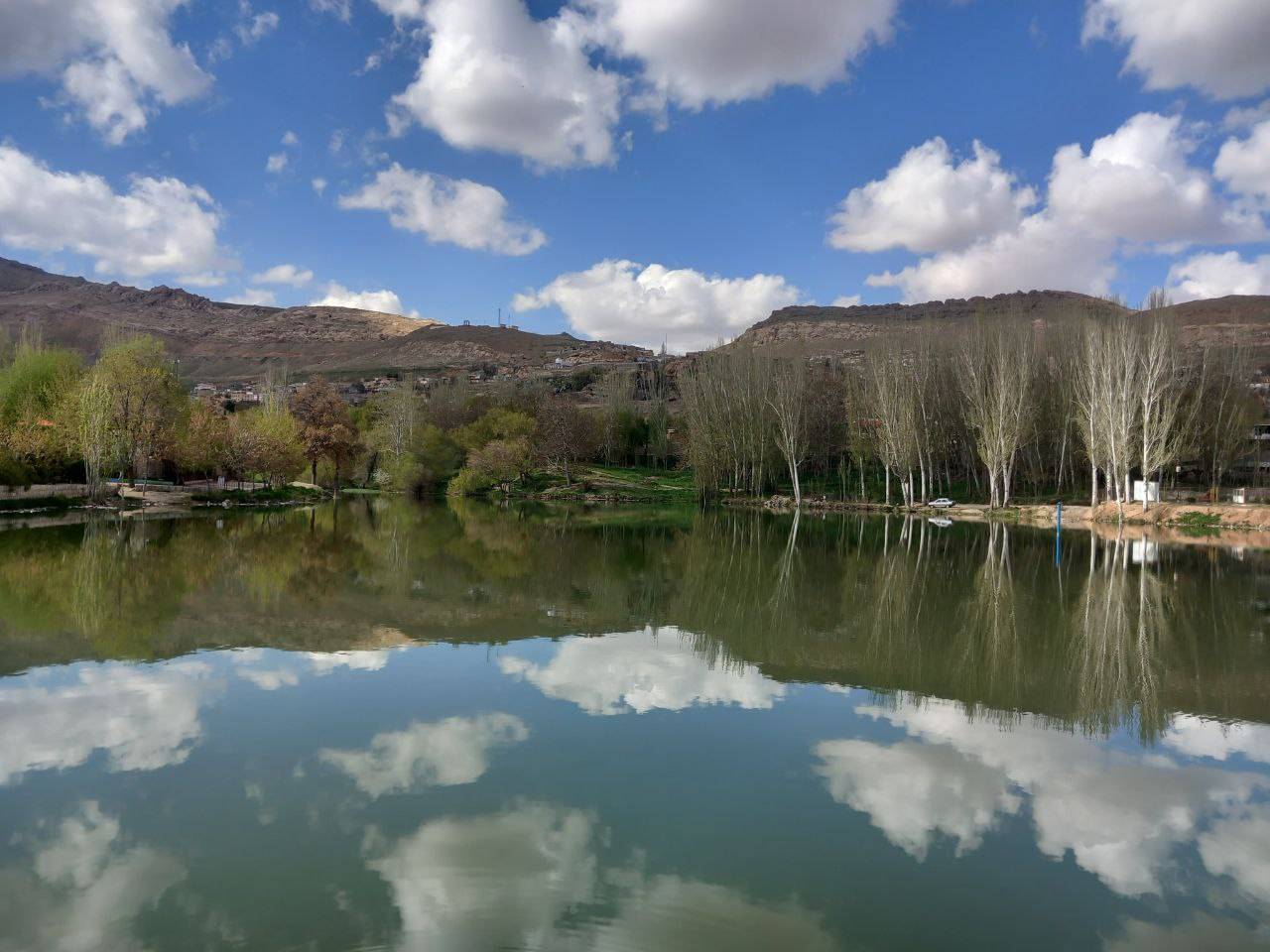 طبیعت بکر دریاچه سمیرم