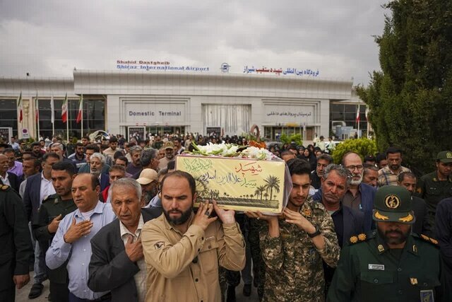 پایان انتظار ۳۷ ساله مادر شهید در شیراز